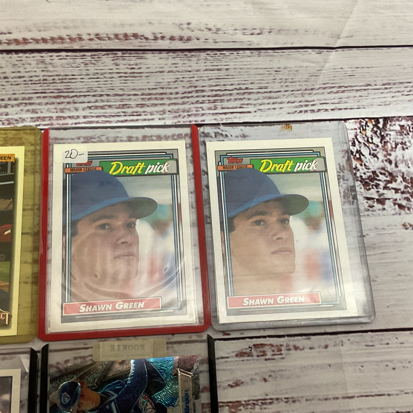 Various Topps, Dunruss, Upper Deck MLB SHAWN GREEN Cards (ONE IS SIGNED)