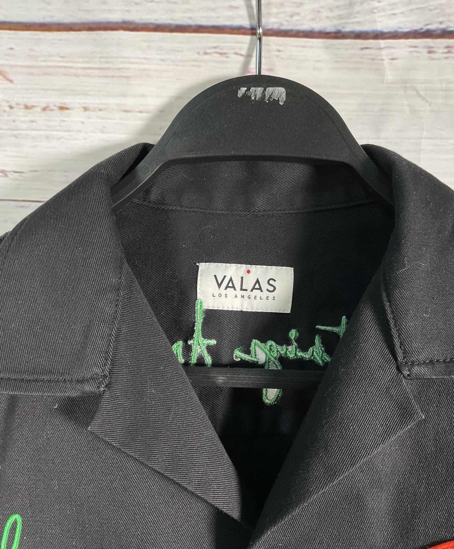 Valas Black Cropped Peace & Love Bowler Shirt - Size Medium