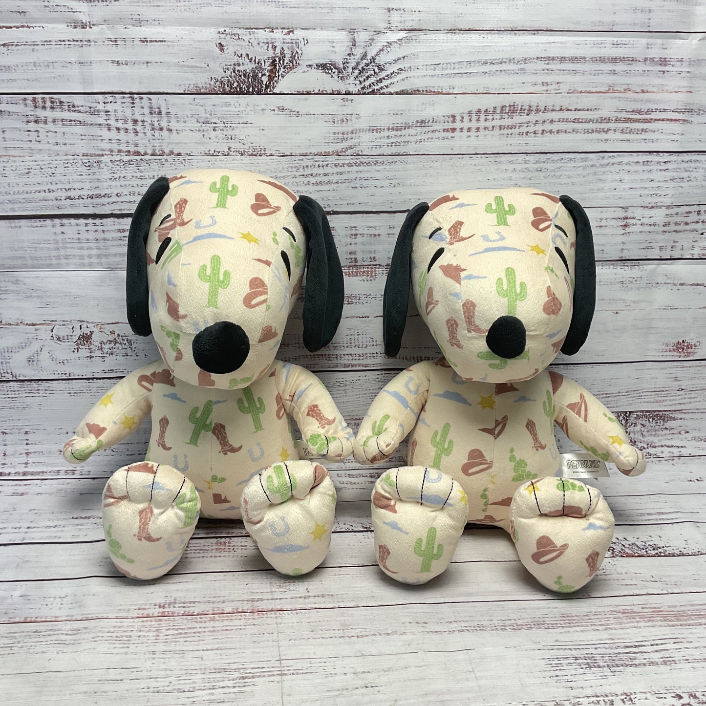 Peanuts Knotts Berry Farms Snoopy Western Cowboy Motif Design Set Of 2