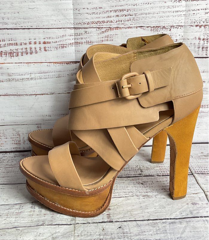 L.A.M.B Leather Anika Platform Buckle Heels Beige 10