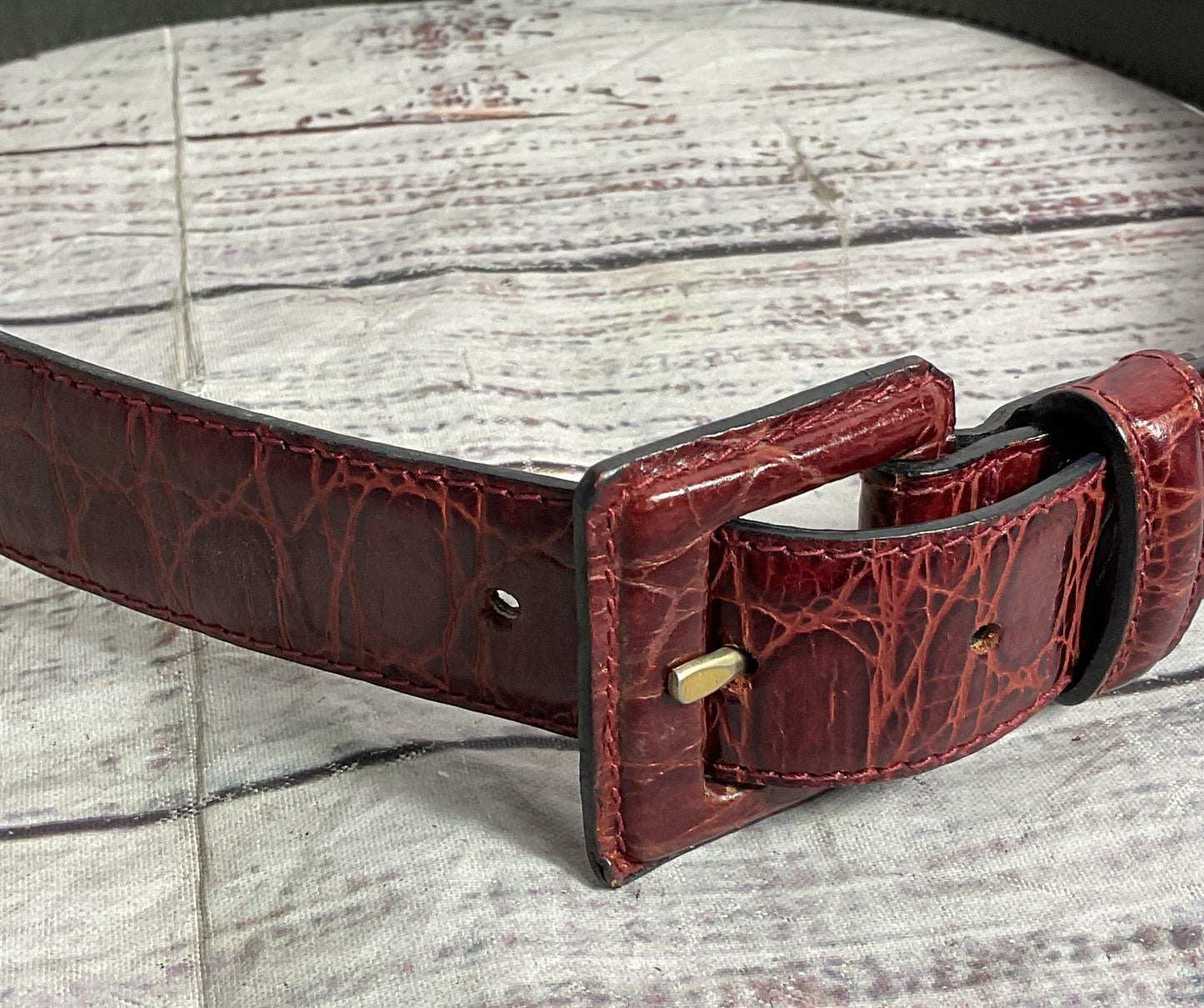 Il Riccio Vintage Crocodile Embossed Leather Belt Red
