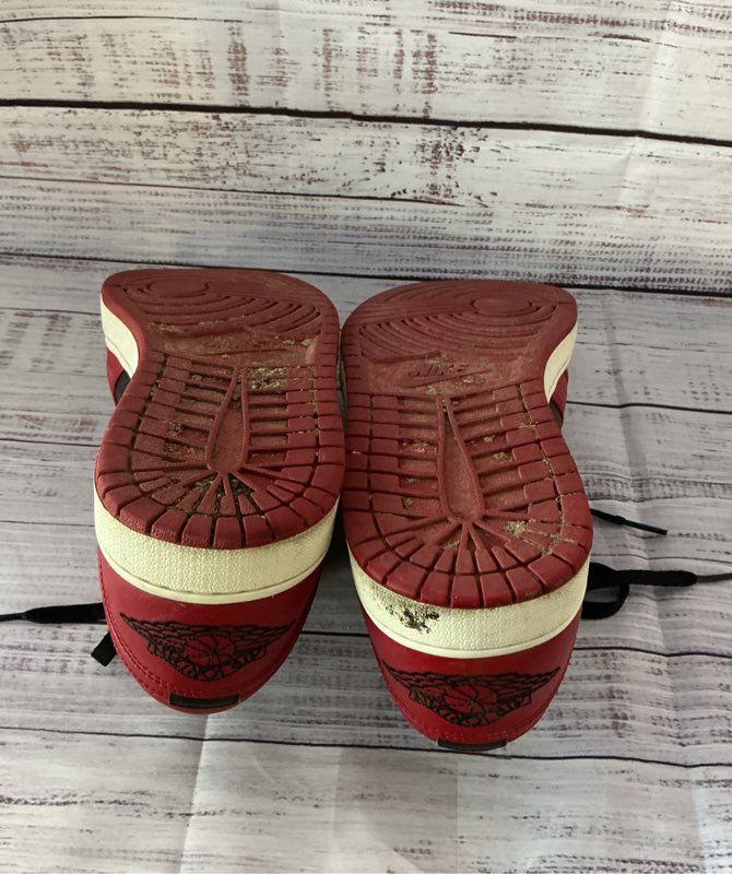 Men's Nike Air Jordan 1 Low SE Red & Black Sneakers Size 11