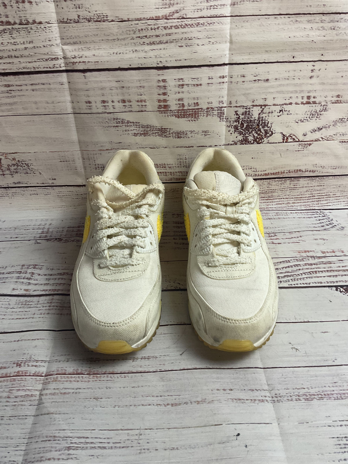 Nike Air Max 90 Citron Daisy Sneaker Athletic Shoe Women 9