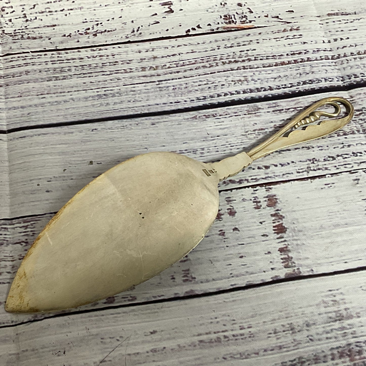 VTG. GEORG JENSEN Denmark Sterling Silver #42 Ornamental 7.75" Pie Knife- 66g