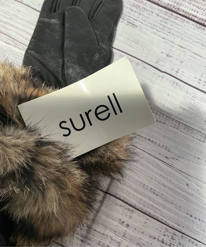 NWT Women's Surell Black Leather Gloves w/ rabbit fur trim SZ S Retail $135
