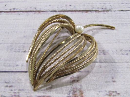 Vintage Wells Gold Filled Faux Pearl Leaf Brooch Pin