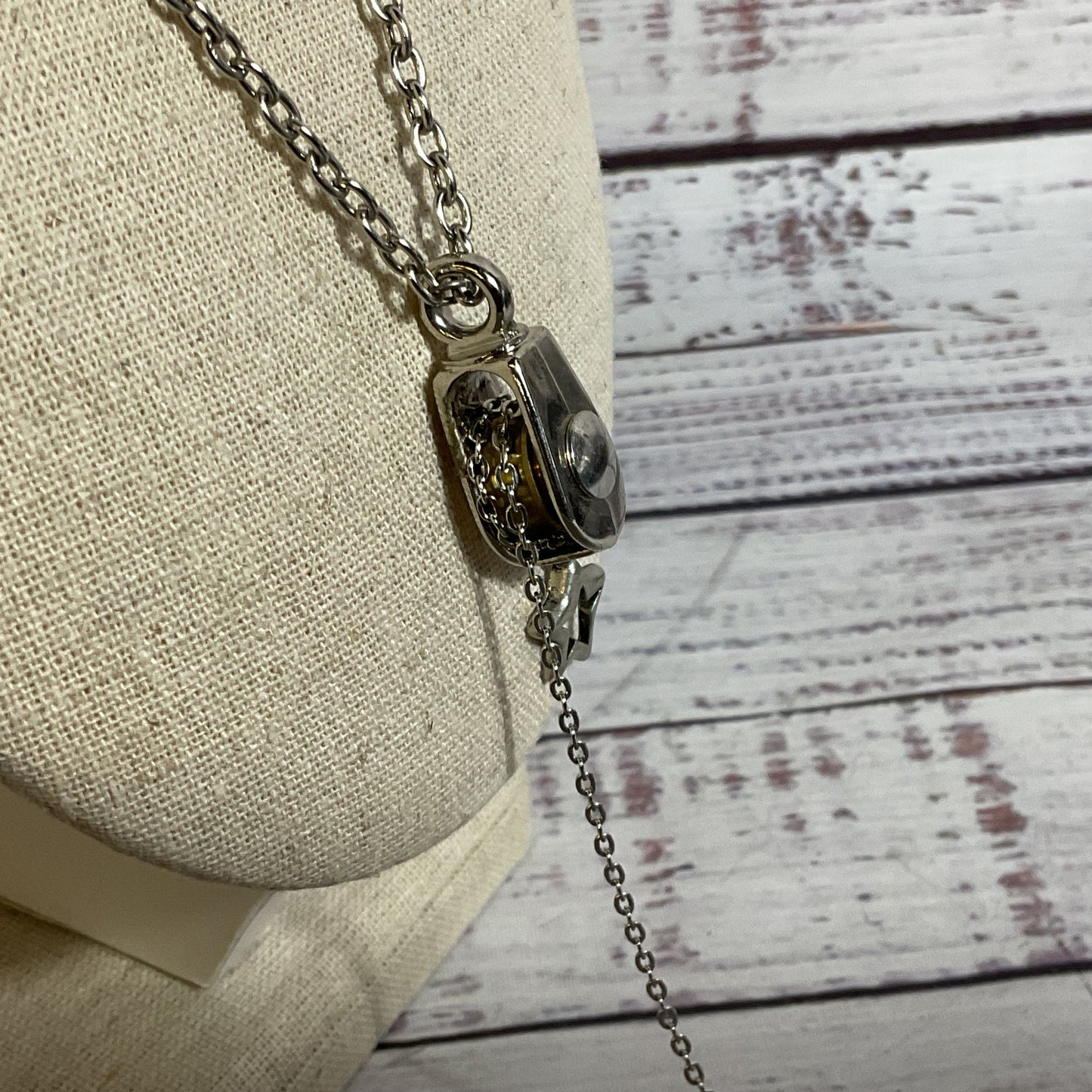 NWT PULLEY Silvertone Pulley Chain Necklace