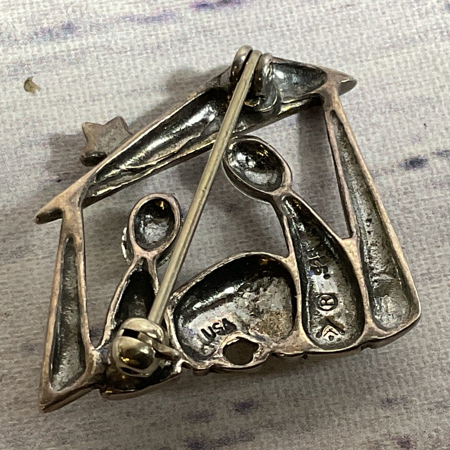 USA Sterling Silver & Rhinestone Nativity Brooch- 1.25" (MISSING STONE)