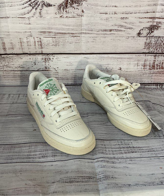 NWB Women's Reebok White Tennis Sneakers Size 6