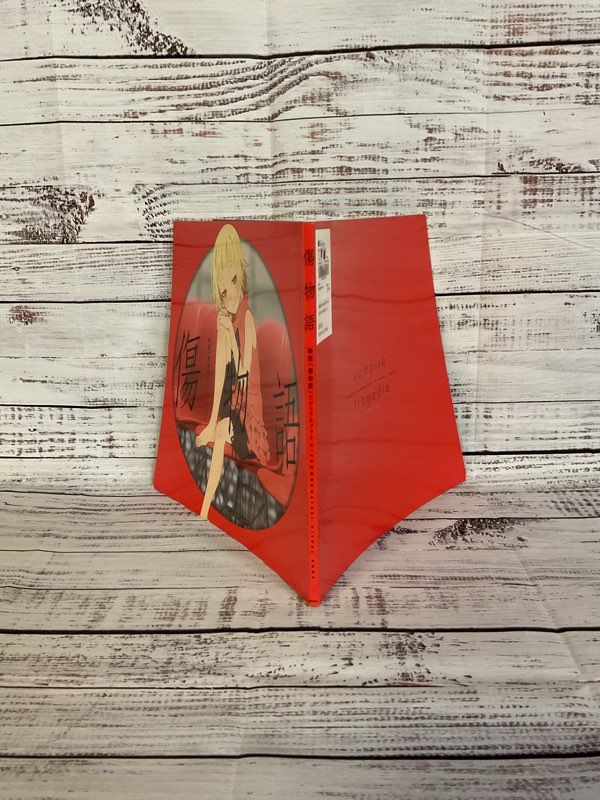 Kizumonogatari Book -Vampire Tragedie
