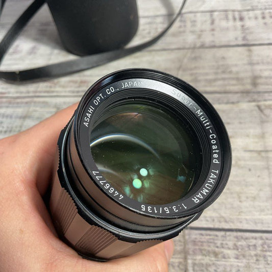 VTG. Asahi PENTAX Super-Multi-Coated Takumar 1:3.5/135 Camera Lens w/ Case