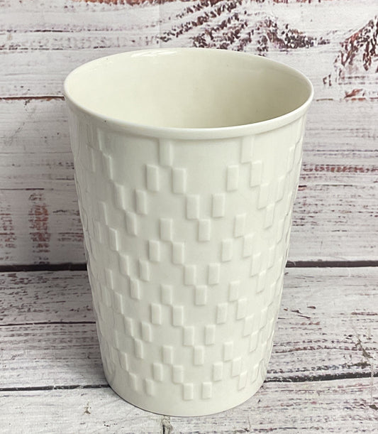 Royal Copenhagen Thorkild Olsen 5.5" No. 4101 Vase Cream