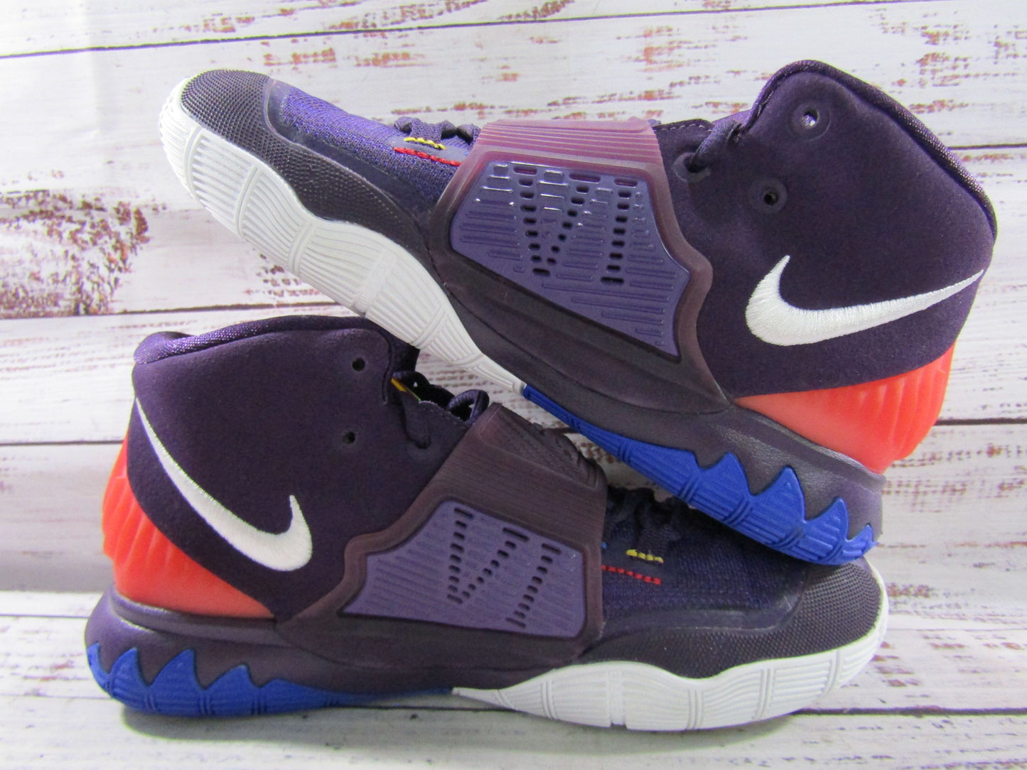 Nike Kyrie 6 GS Boy's Purple Basketball Sneakers Size 5 Y