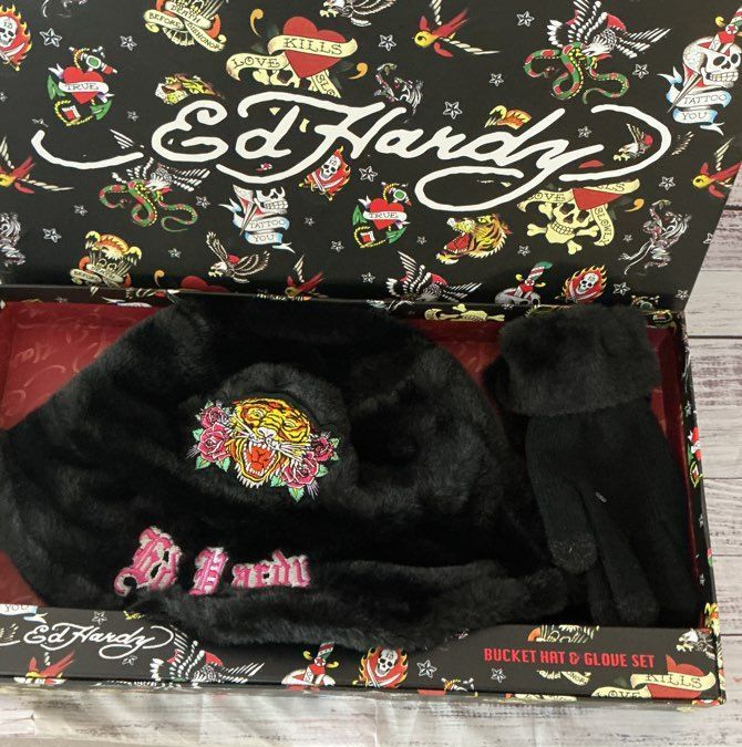 New in Box Ed Hardy Bucket Black Hat and Gloves Set