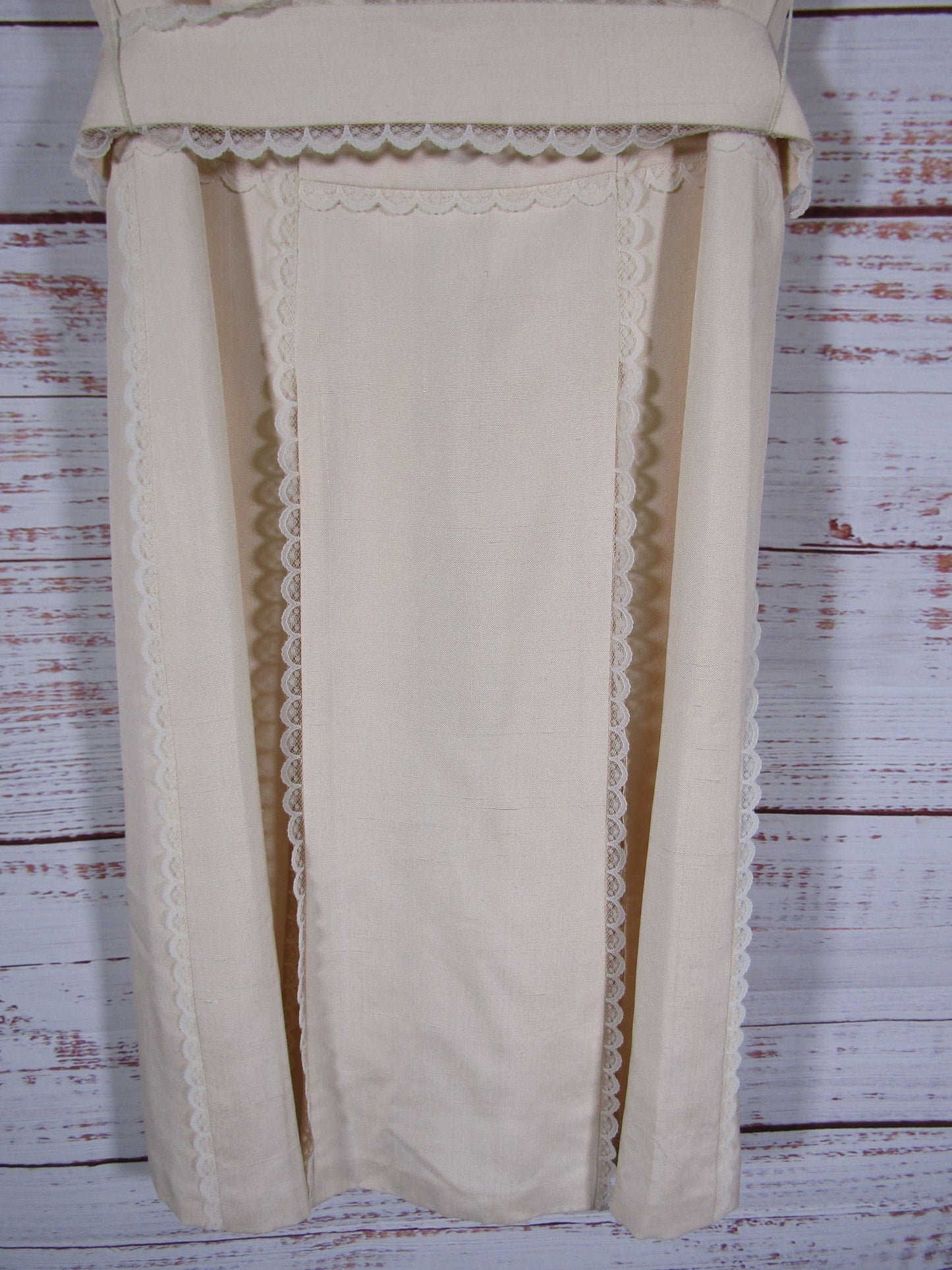 Lucy De Castenou Women's Ivory Lace Detail Short Sleeve Dress Size 8