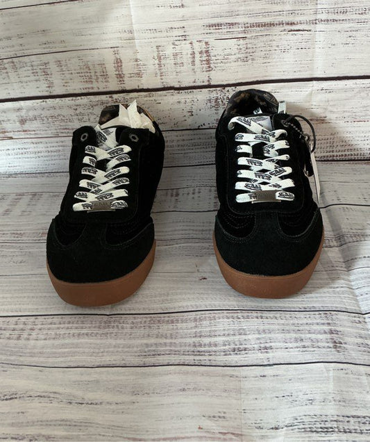 NWB Women's Von Dutch Velvet Saints Black Sneaker Size 8