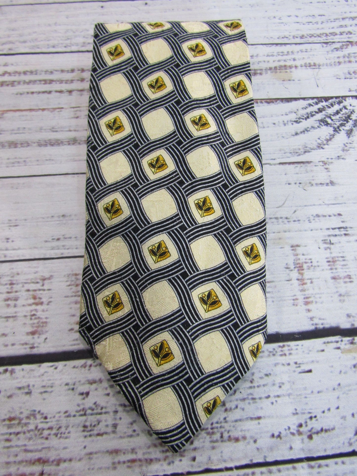 Ermenegildo Zegna Men's Olive Leaf Print Silk Tie Made in Italy