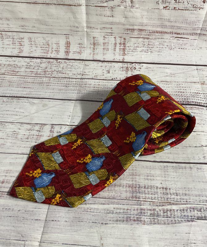 Zegna Ermenegildo Men's Silk Red Tie With Vase Grape Patterns