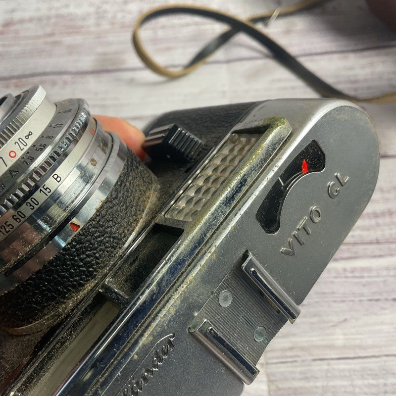 Vintage Voigtländer Vito CL Camera in Leather Case *Shutter Fires*