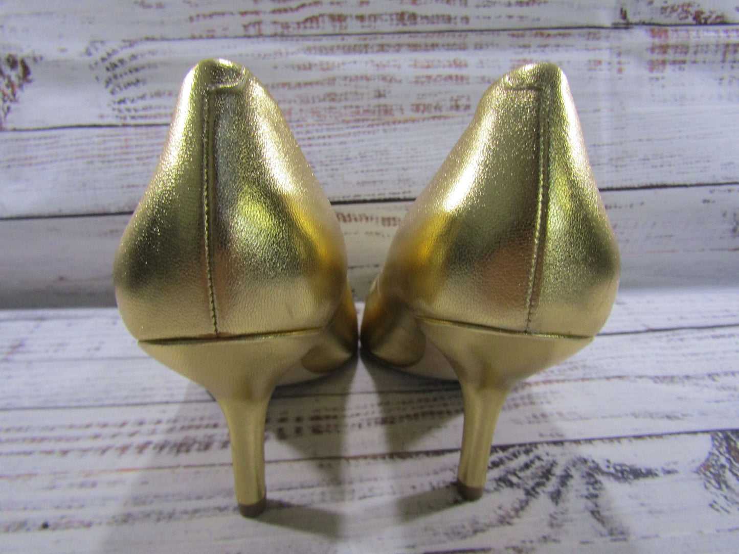 Diane Von Furstenberg Women's Gold Leather Pointed Toe Pumps Size 7