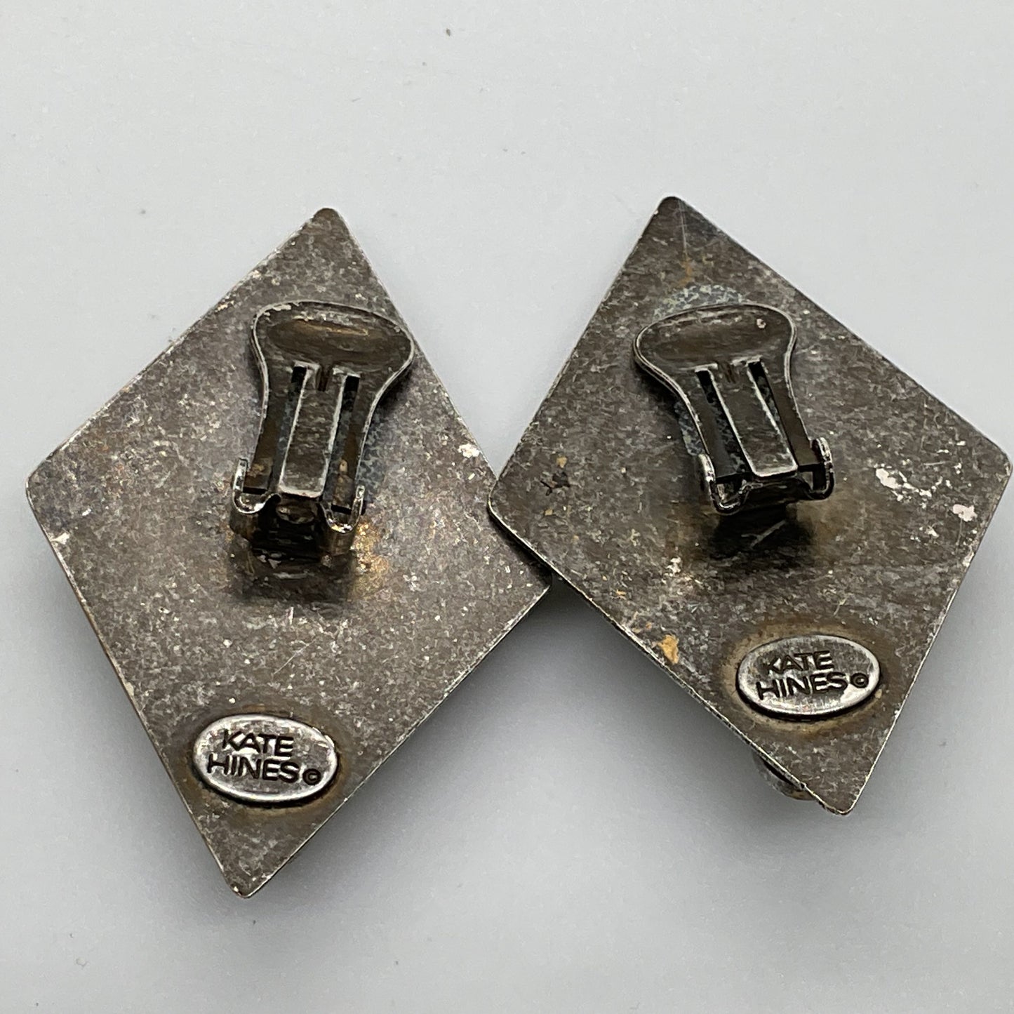 VTG. KATE HINES Silver Tone Green Stone Clip On Earrings- 2"