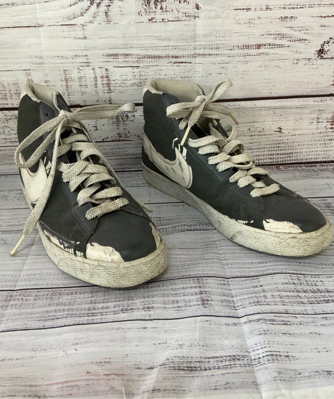 Men's Nike SB Blazer High Jackie Robinson Gray And White Sneakers Size 9.5