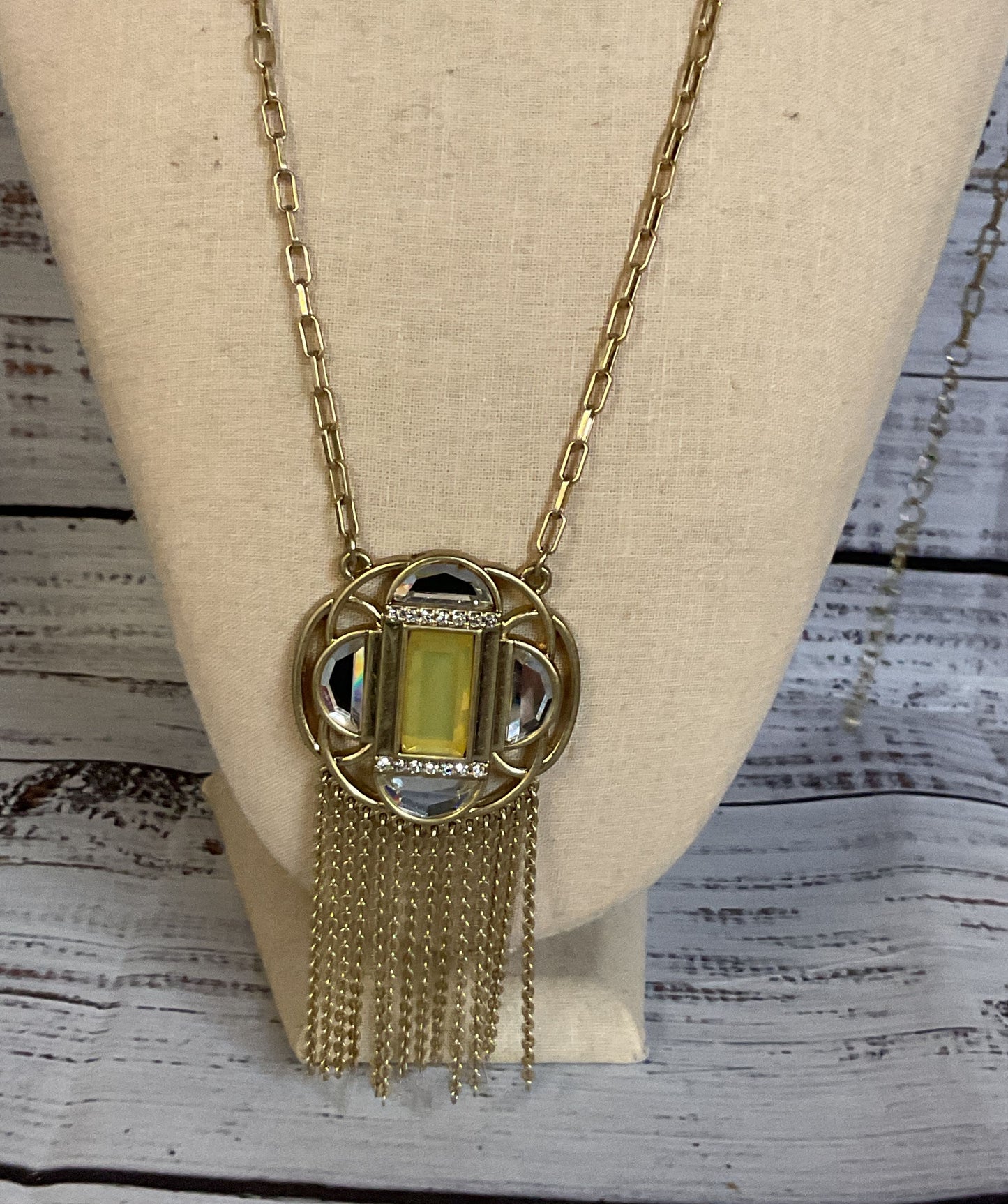 Lia Sophia Gold Tone Vintage Necklace