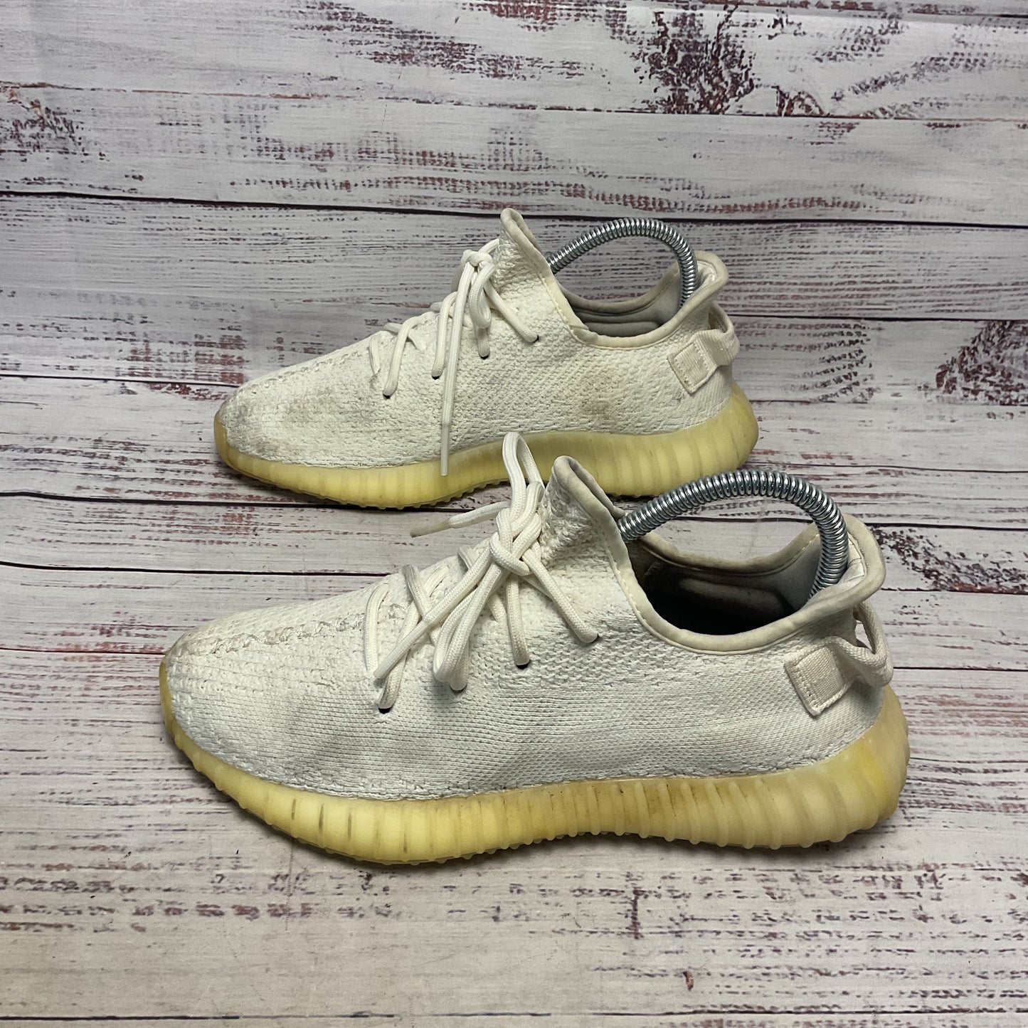 adidas Yeezy Boost 350 V2 Low Cream White Athletic Shoe Men Size 6