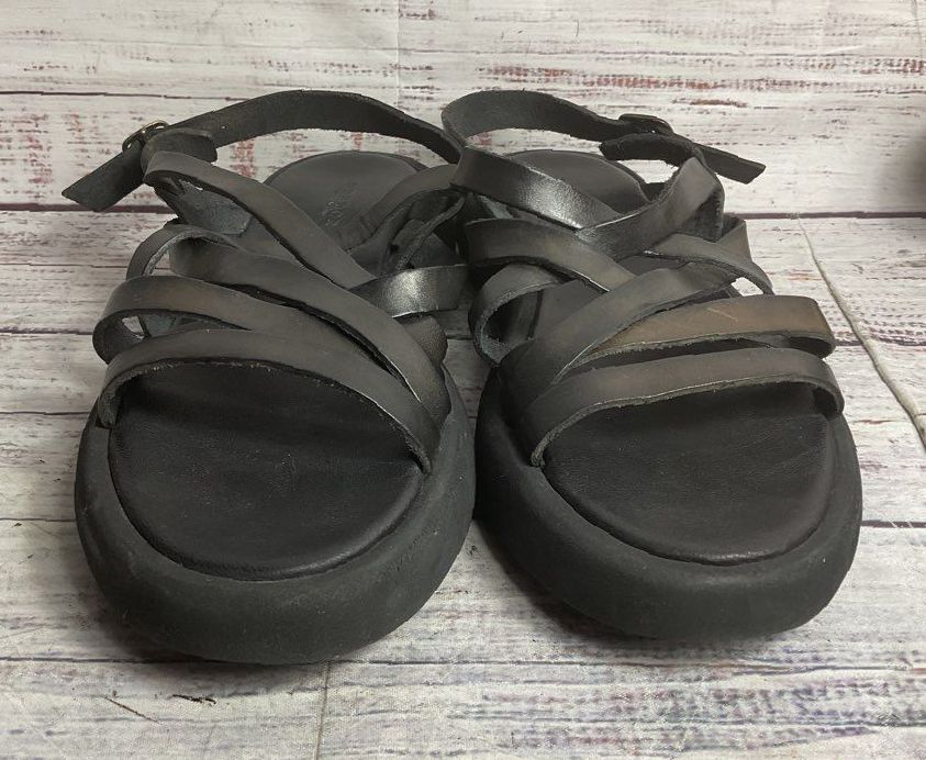 Brador Leather Strappy Sandals Black 38