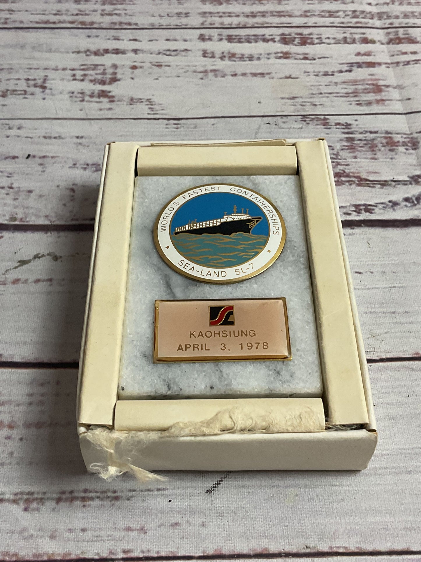 Vintage Rare Kaohsiung SL-7 Inaugural Reception Collectible Desk Ornament