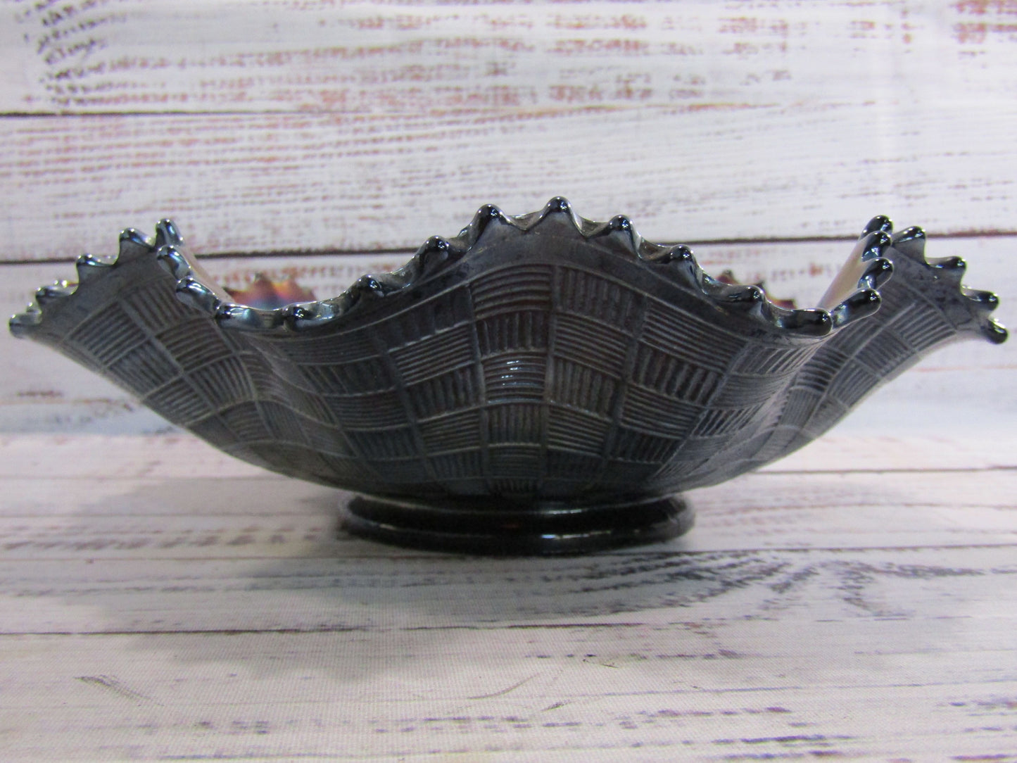 Northwood Glass Grapevine Repousse Bowl