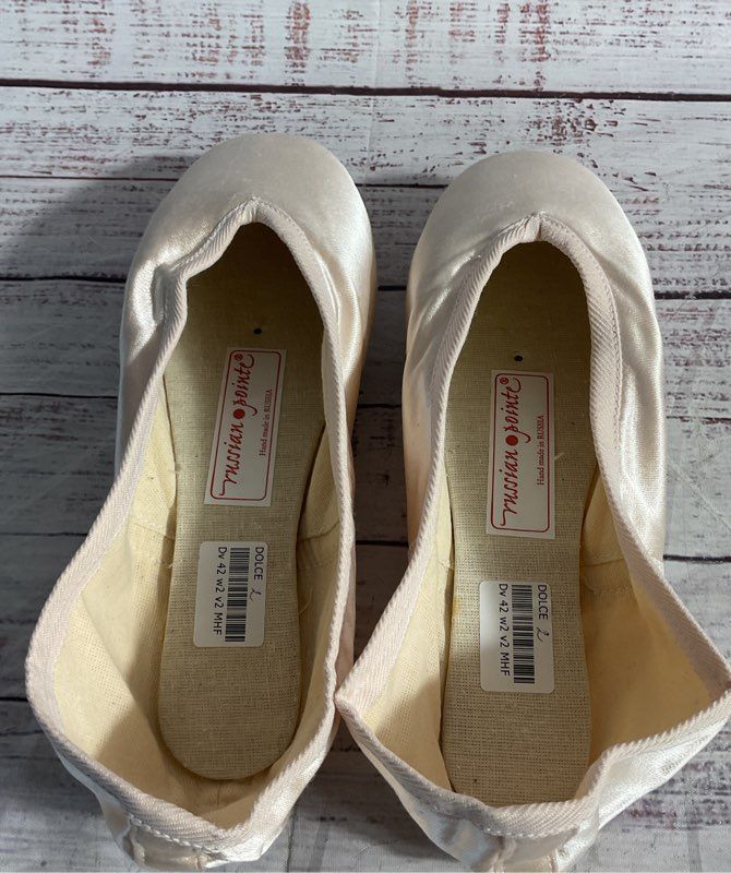 Russian Pointe Brava Pointe Shoe Pink Satin Ballet Size 42 w2 v2 MHF Dolce