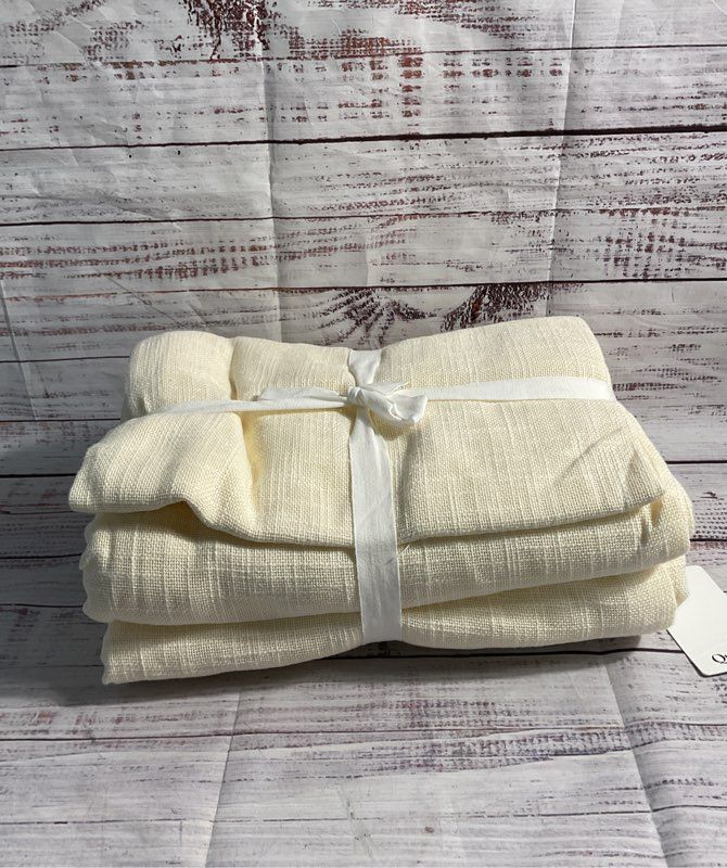 New Unsealed Quince European Linen 2 Sheet Set Light Beige 48"x 96"