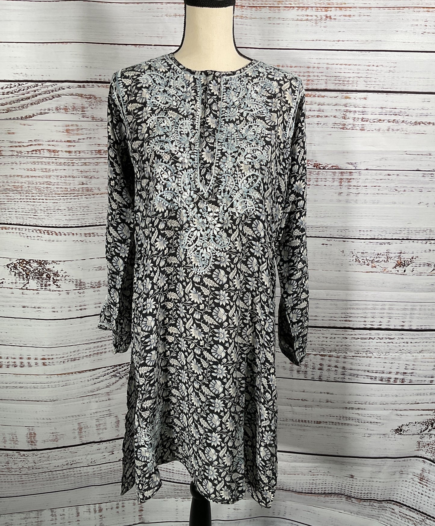 Alka Vera Floral Print Embroidered Tunic Multicolor OS