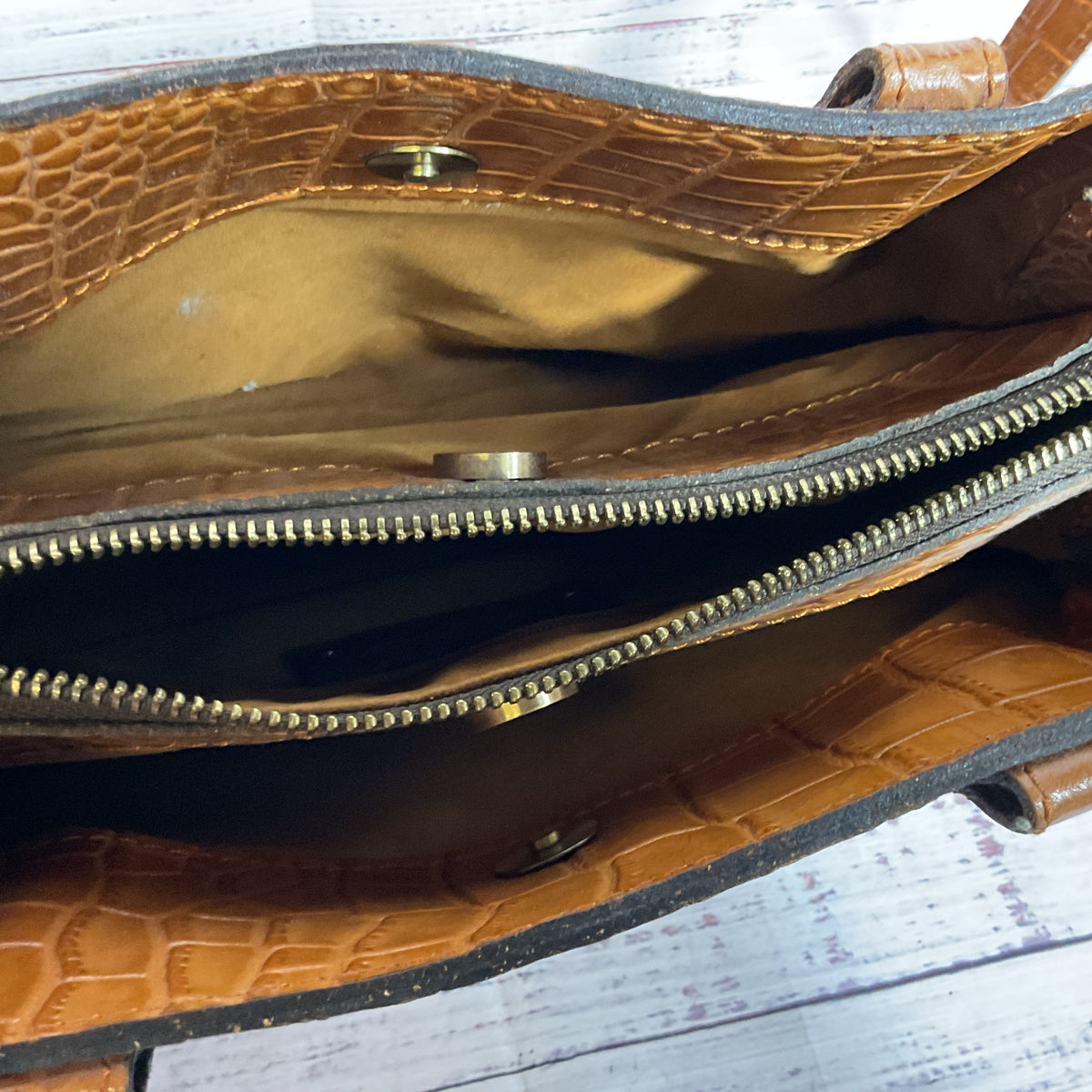 PATRICIA NASH Women's Brown Leather Crocodile Embossed Crossbody Bag