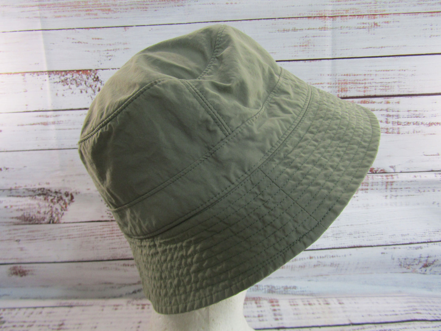 Uniqlo x JW Anderson Men's Green Bucket Hat One Size