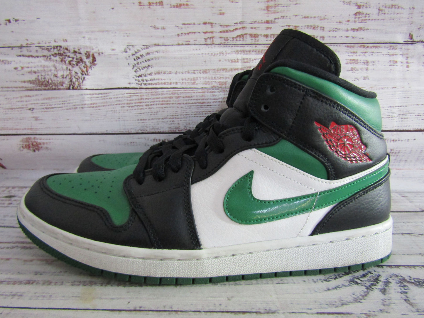 Nike Air Jordan 1 Pine Green Mid-Top Sneakers Size 9.5 554724-067