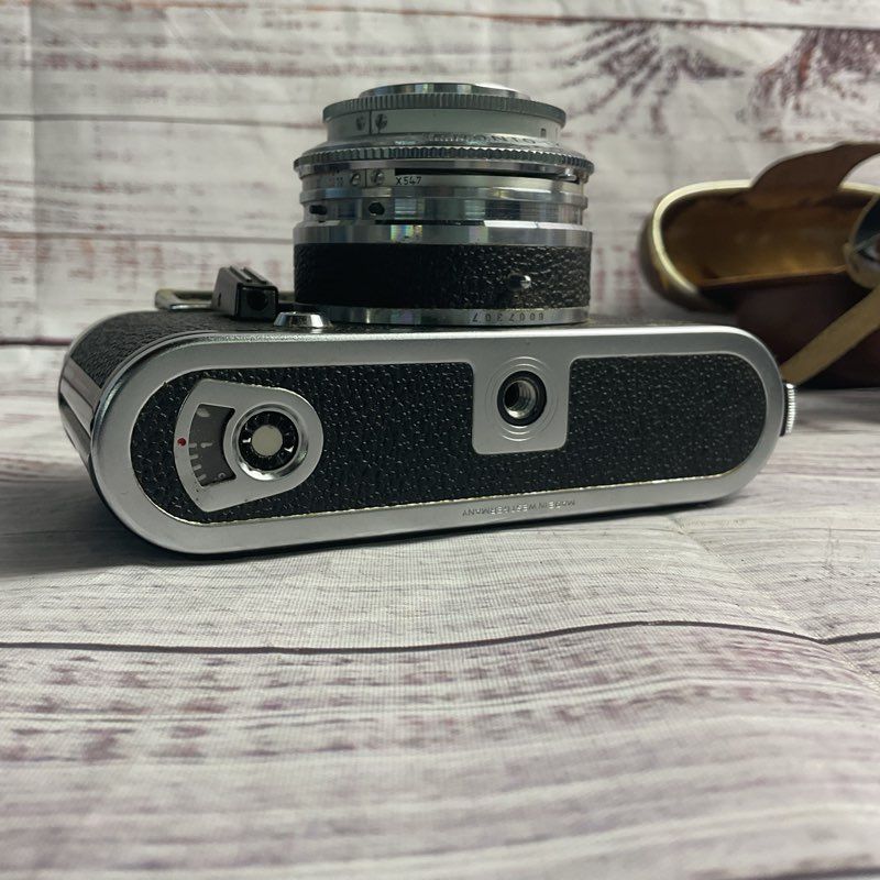 Vintage Voigtländer Vito CL Camera in Leather Case *Shutter Fires*