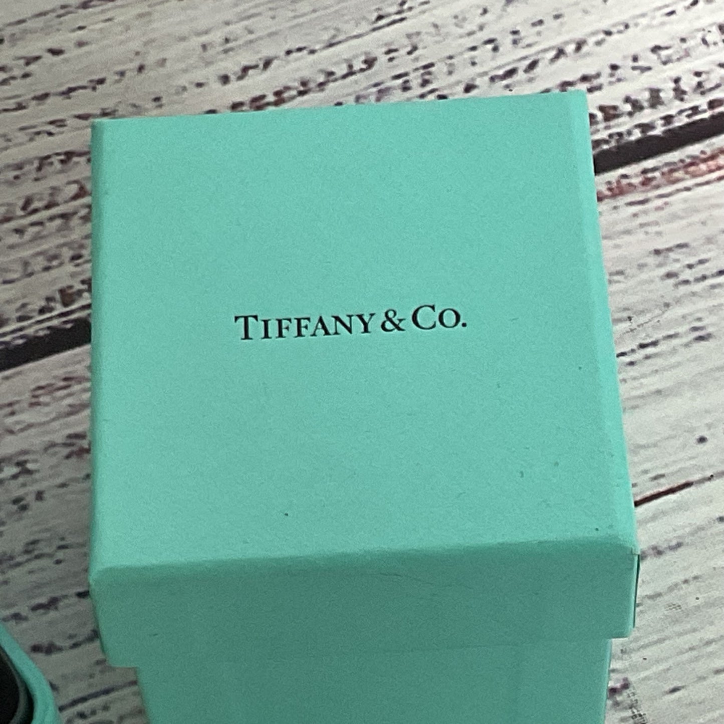 TIFFANY & CO. Tiffany Blue Ring Case and Box