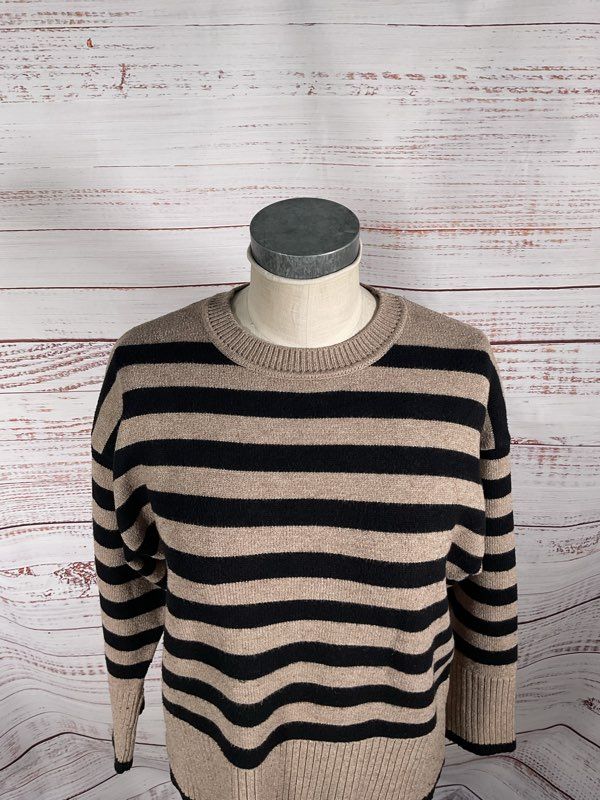 Industry Republic Clothing Women's Taupe & Black Pullover Sweater Size M