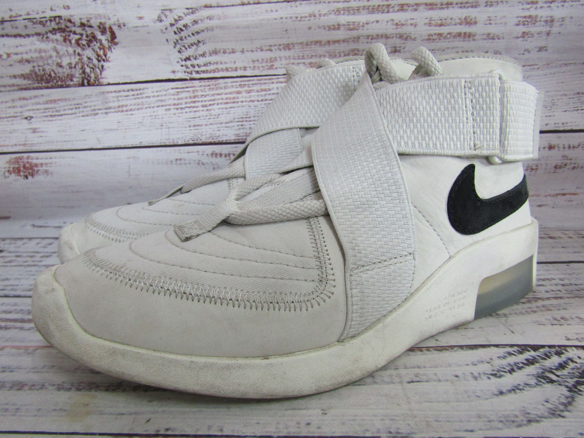 Nike Fear of God Air Raid Men's Mid-Top Sneakers Size 5 AT8087-001