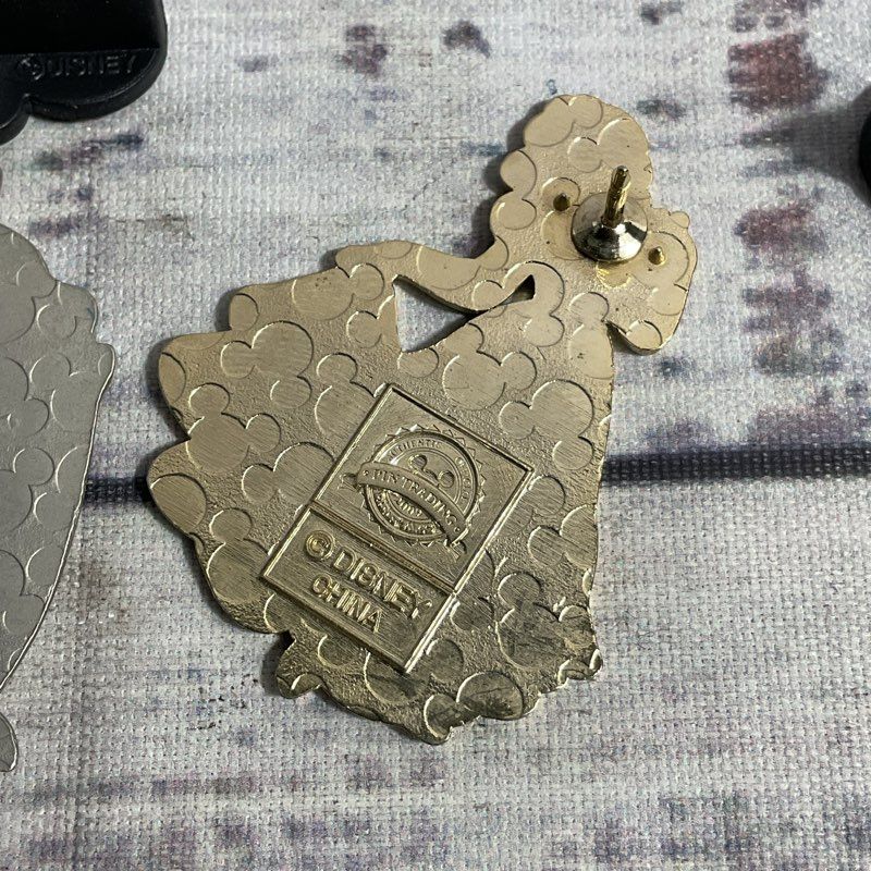 Set Of 4 Disney Snow White Collectible Pins Filigree Sparkle Hidden Mickey