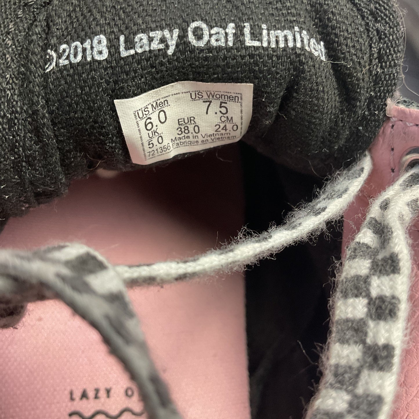 Vans x Lazy Oaf Black Pink Suede Sneaker Casual Shoe Size 6W 7.5M