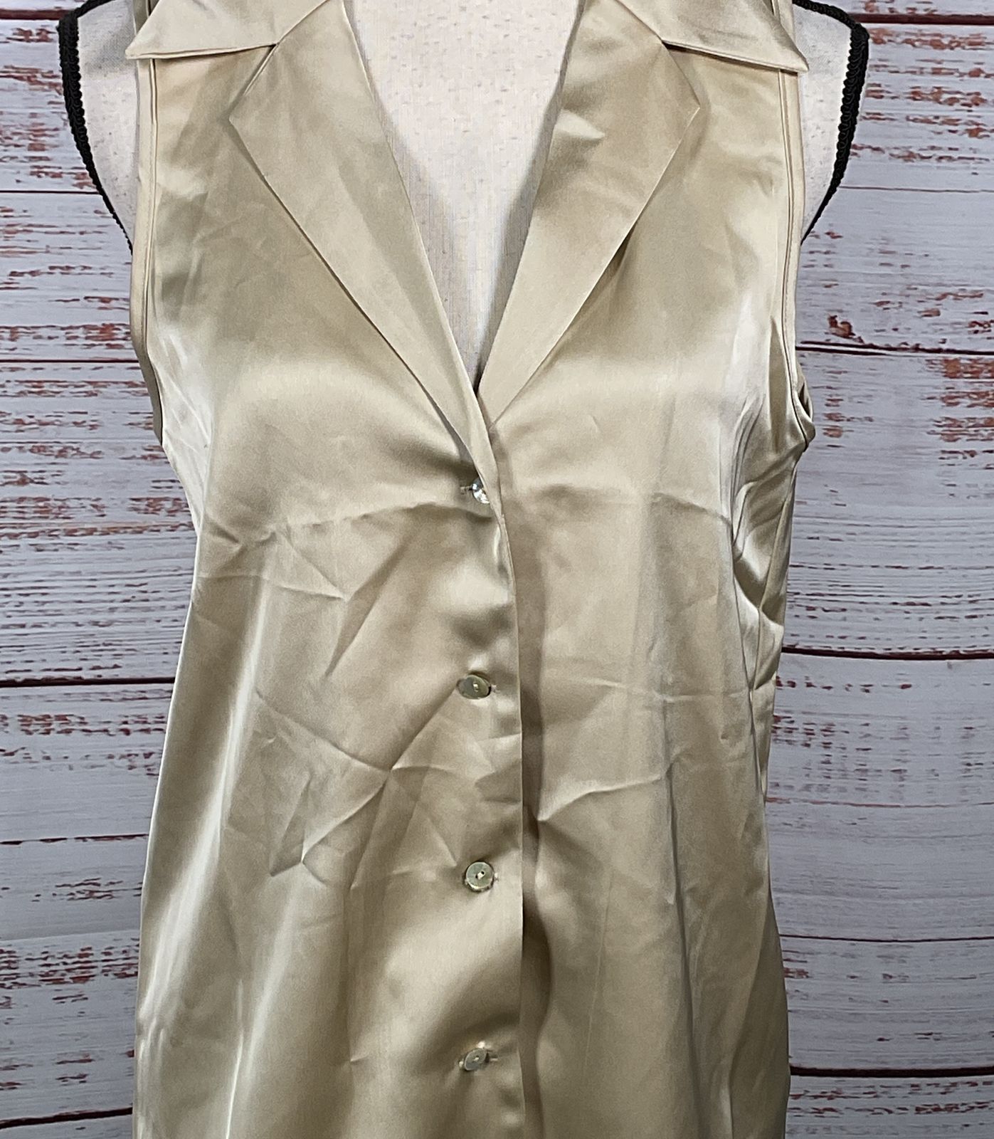 Commense Sleeveless Collared Shirt Champagne S