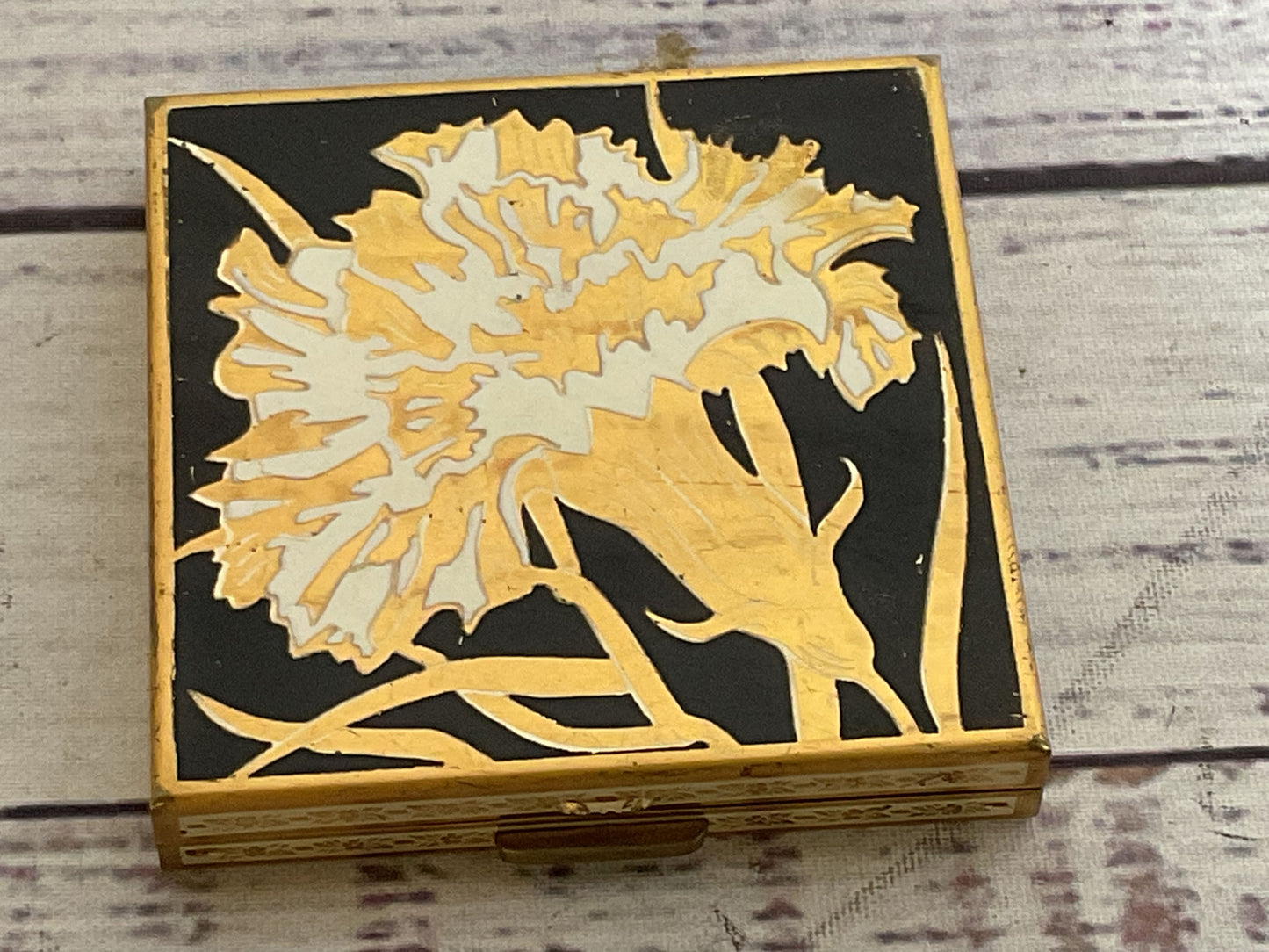 VTG. VOLUPTE Gold Tone Powder Compact- 2.5"