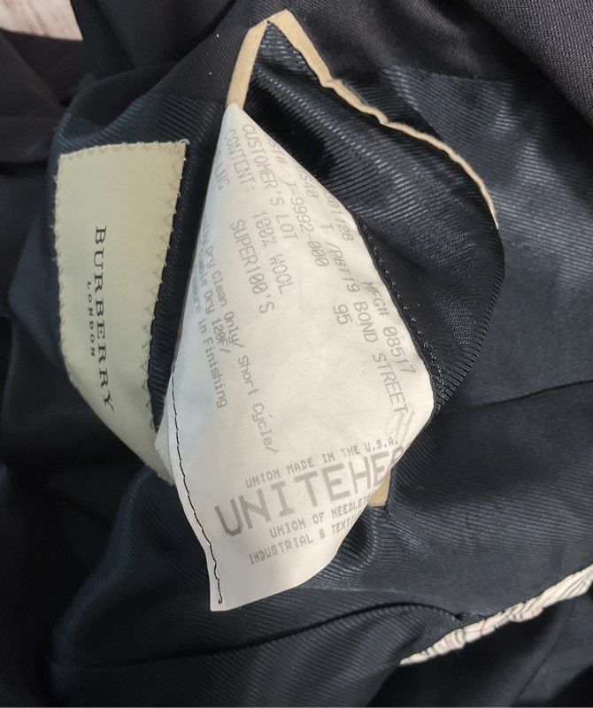 Burberry London Men's Navy Blue Wool Size 46L Suit Jacket