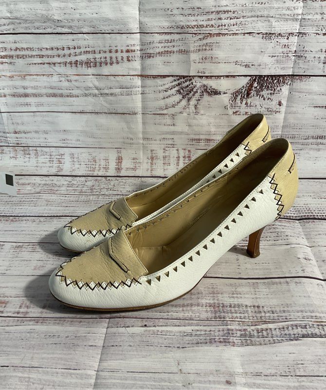 Bruno Magli Women's Tan & White Leather Kitten Heels Size 7.5 B Made in Italy