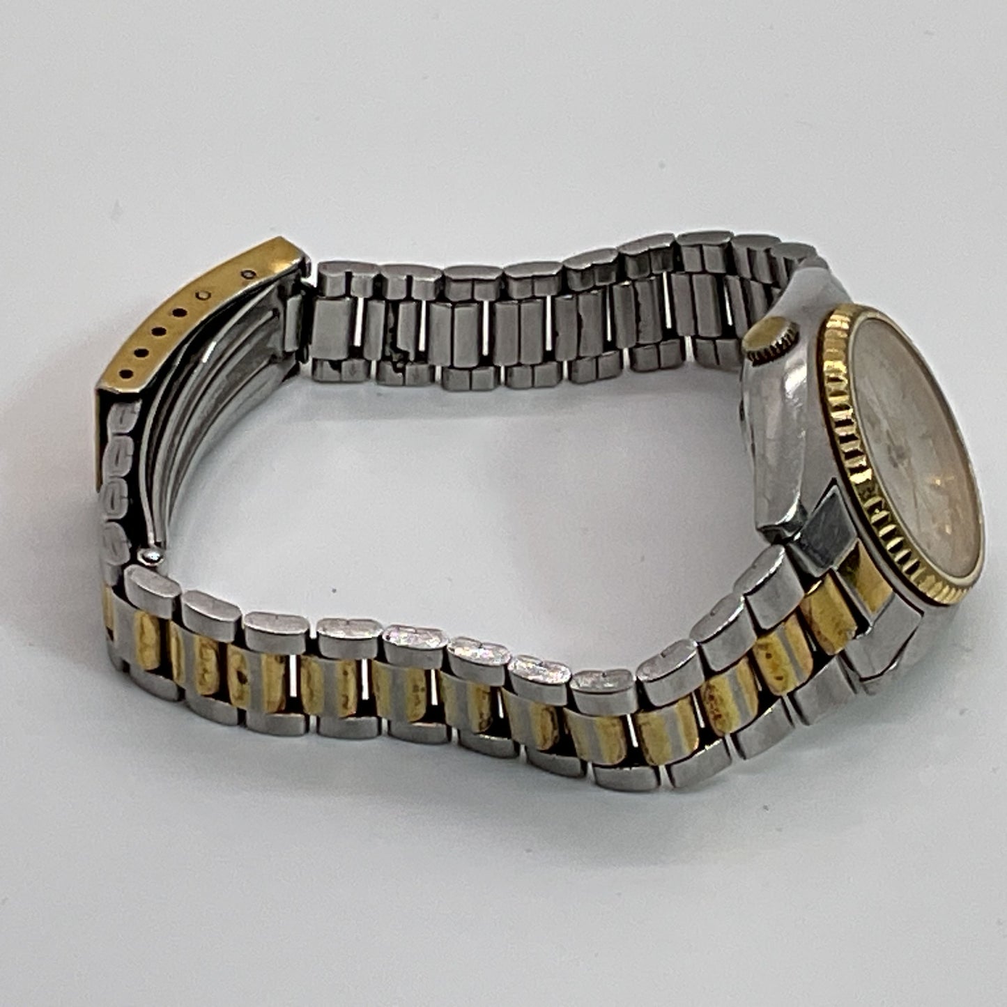 SEIKO 8523-0059 A4 Women's Two Tone Day/Date Watch- NEEDS BATTERY