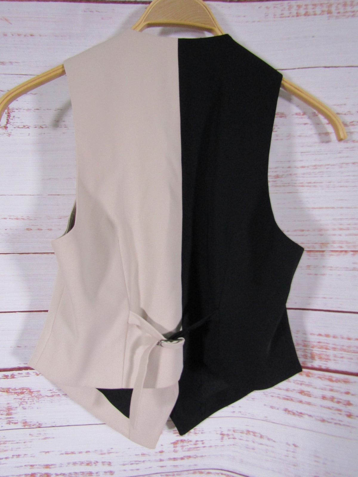 Ruti Women's Black & Beige Vest Size 4