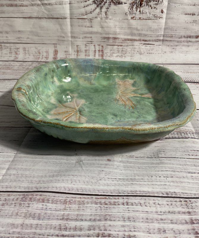 Vintage Ceramic Green/brown Bowl Dish Leaf Pattern 9"
